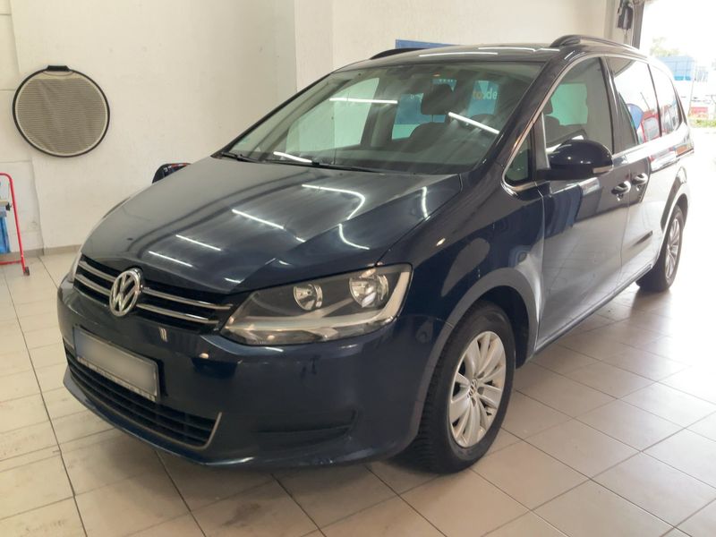 Volkswagen Sharan 2.0 TDI — 1/8