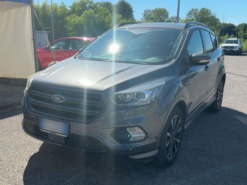 Ford Kuga 1.5 TDCi — 1/8