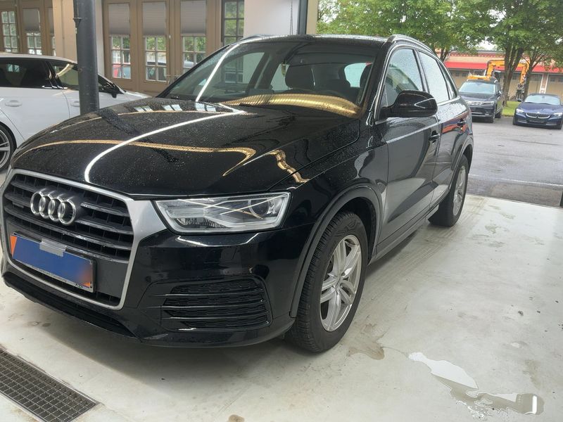 Audi Q3 2.0 TDI — 1/8