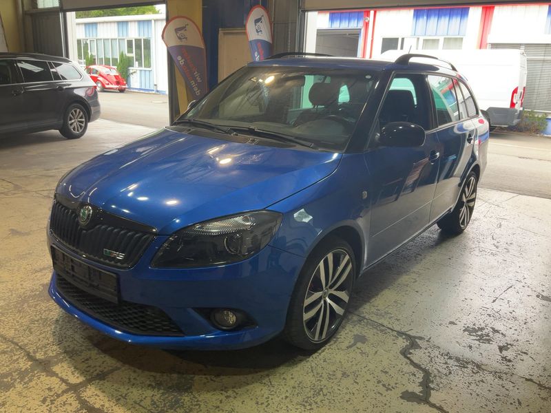 Skoda Fabia 1.4 TSI — фото 1
