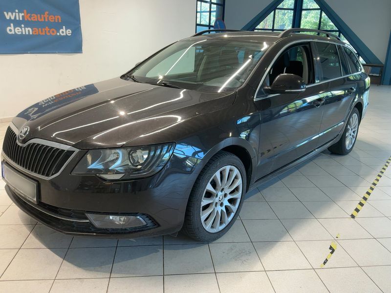 Skoda Superb 2.0 TDI — фото 1