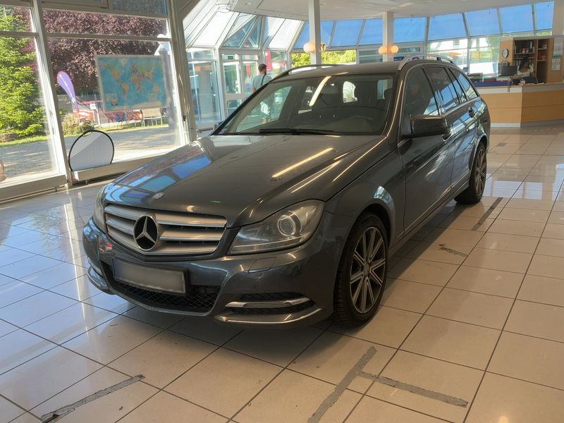 Mercedes-Benz C-Klasse C 220 CDI — фото 1