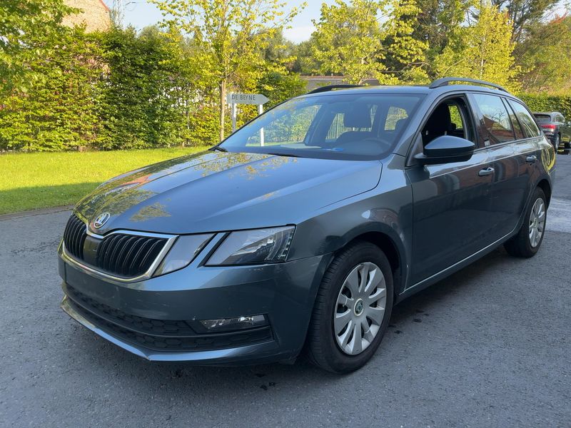 Skoda Octavia 1.6 TDI — 1/8