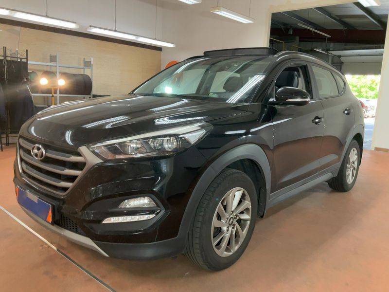 Hyundai Tucson 1.7 CRDi — 1/8