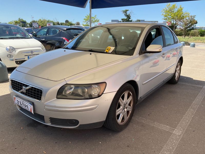 Volvo S40 2.0 D — 1/8