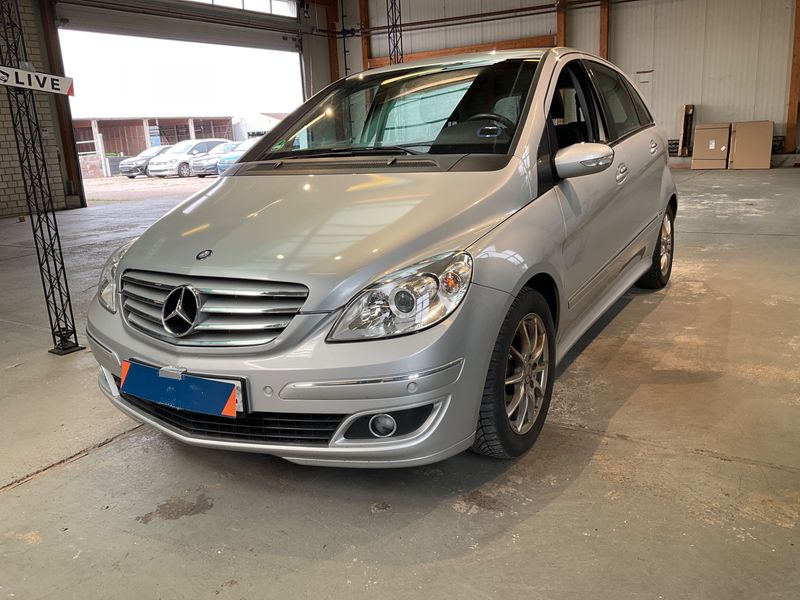 Mercedes-Benz B-Klasse B 200 — 1/8