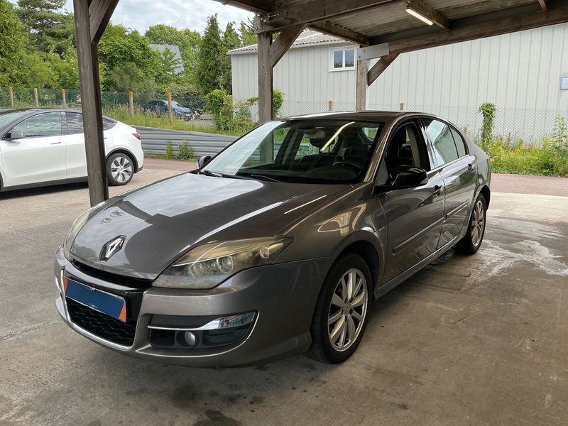 Renault Laguna 1.5 dCi — фото 1