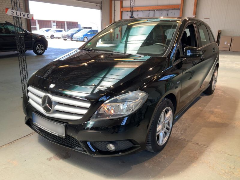 Mercedes-Benz B-Klasse B 180 CDI — 1/8