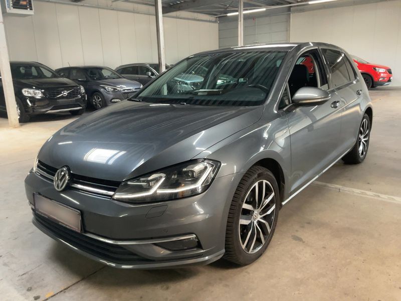 Volkswagen Golf VII 2.0 TDI — фото 1