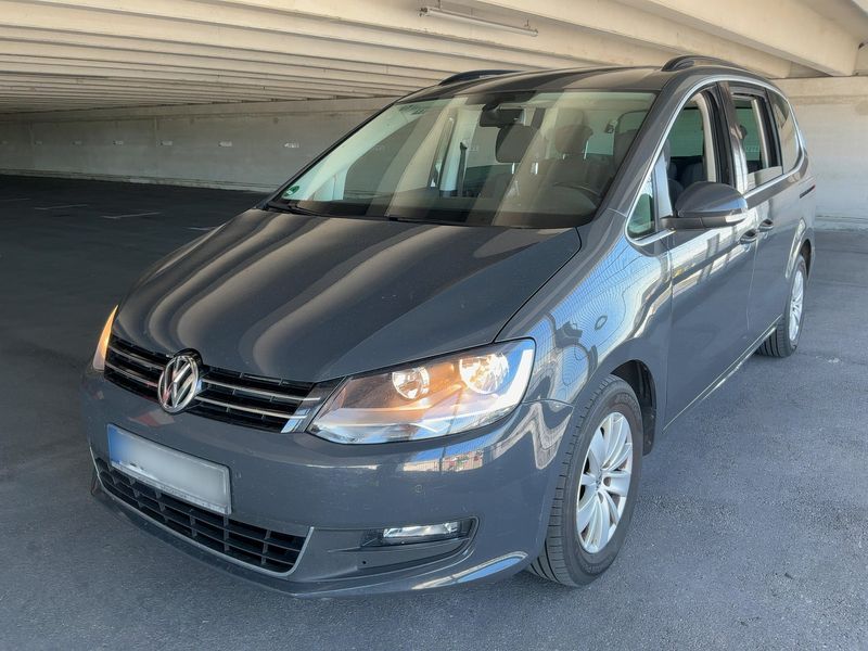Volkswagen Sharan 2.0 TDI — фото 1