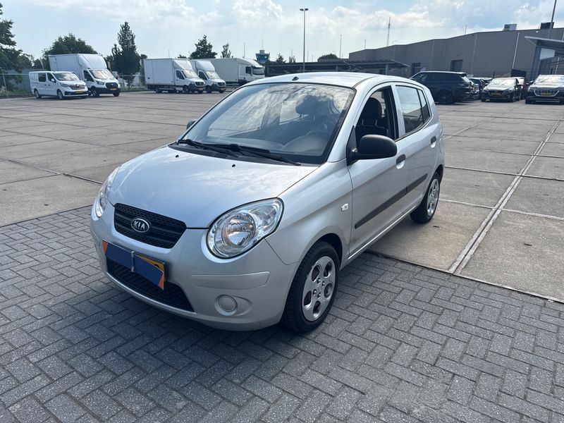 Kia Picanto 1.0 — фото 1