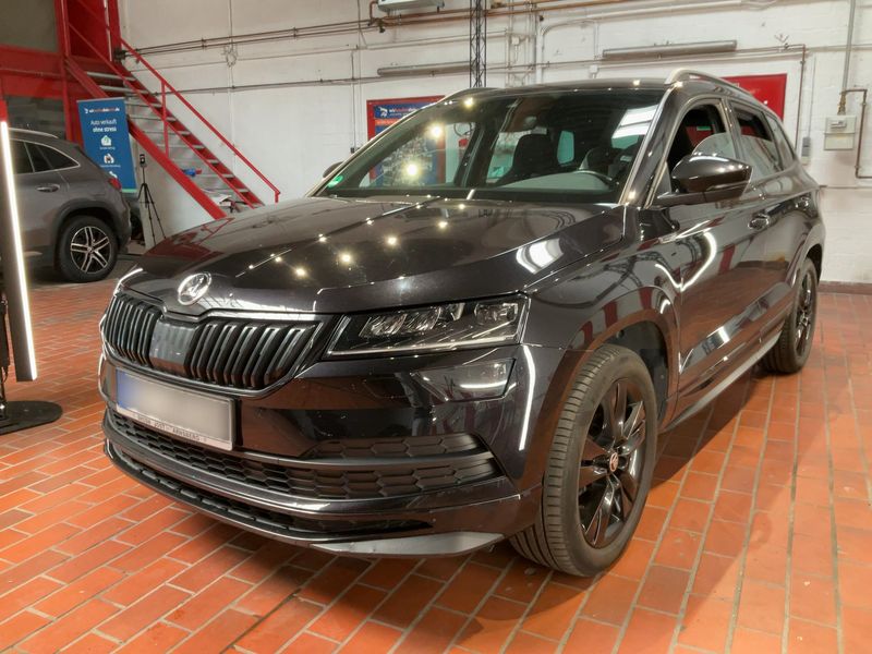 Skoda Karoq 2.0 TSI — 1/8