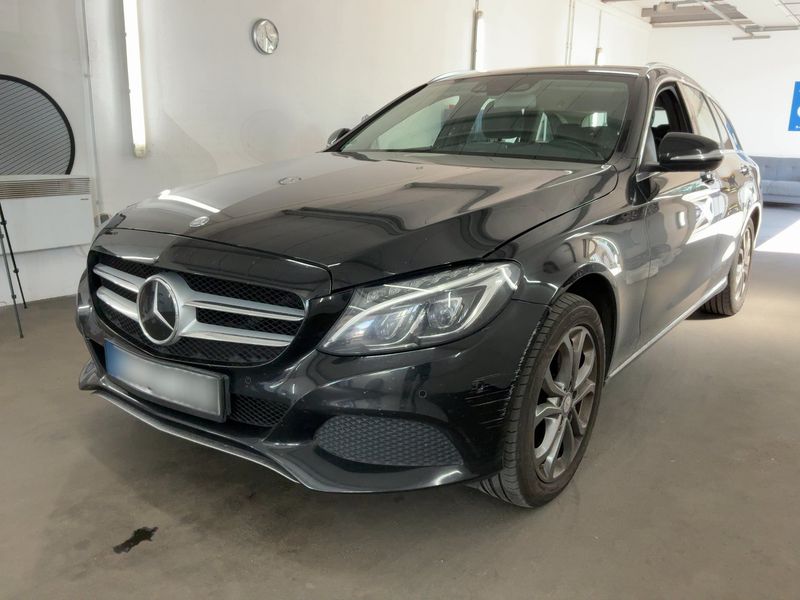 Mercedes-Benz C-Klasse C 220 d — 1/8