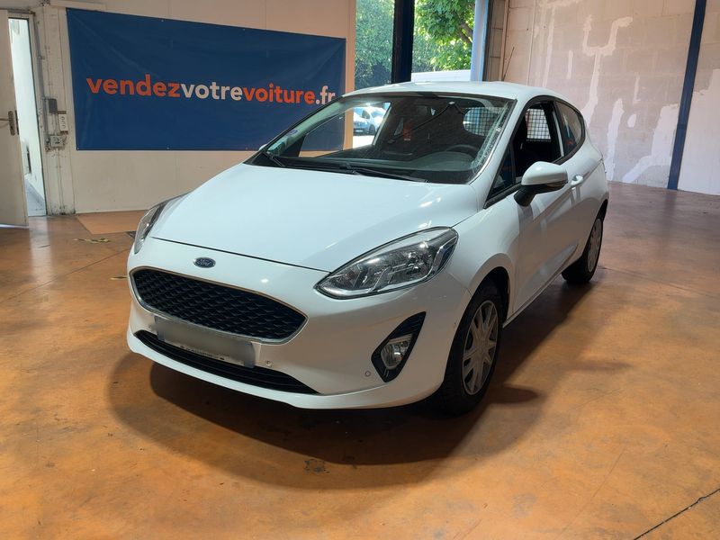 Ford Fiesta 1.1 — фото 1