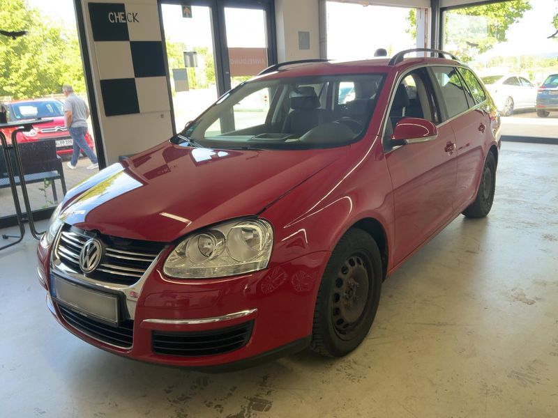 Volkswagen Golf V 1.9 TDI — 1/8