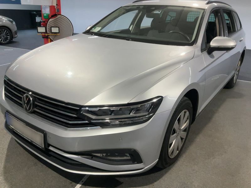 Volkswagen Passat 2.0 TDI — 1/8