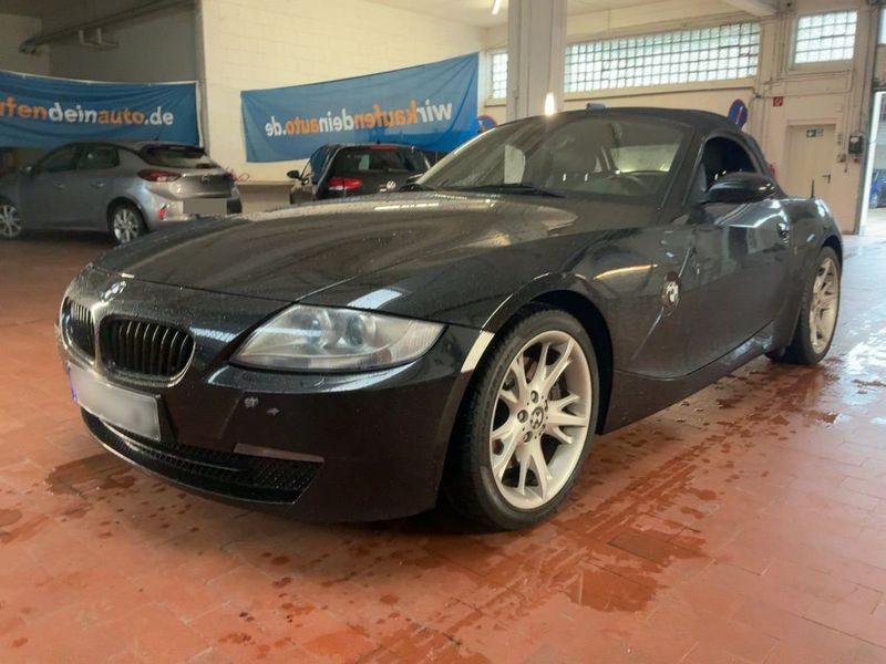 BMW Z4 3.0si — 1/8