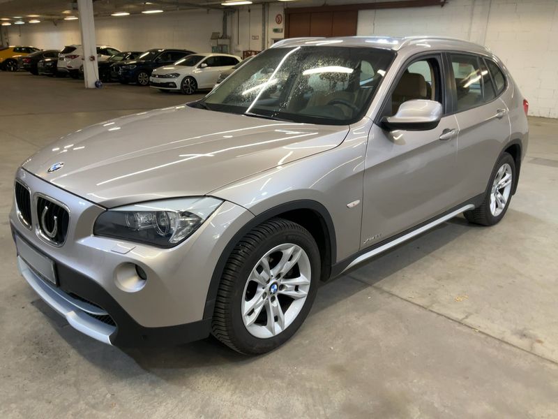 BMW X1 xDrive 25i — фото 1