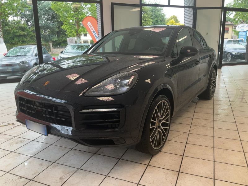 Porsche Cayenne E-Hybrid — 1/8