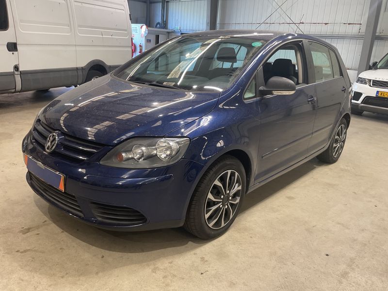 Volkswagen Golf V Plus 1.6 — 1/8