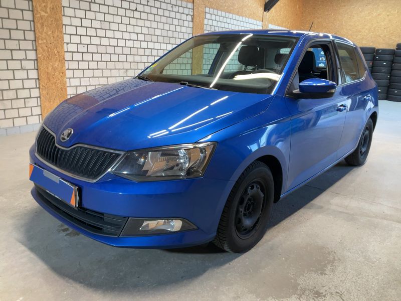 Skoda Fabia 1.0 TSI — 1/8