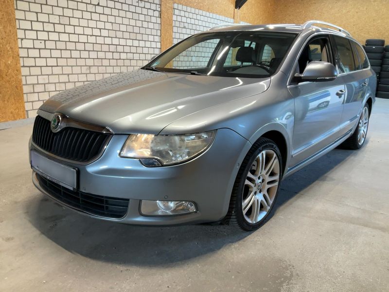 Skoda Superb 2.0 TDI — фото 1