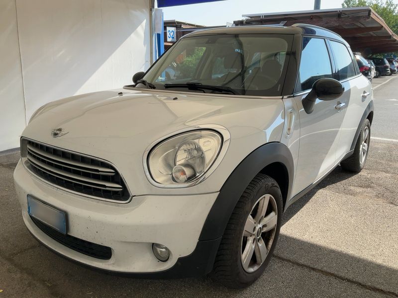 MINI Countryman Cooper D — фото 1