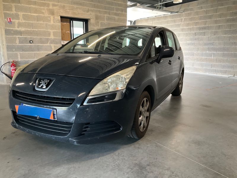 Peugeot 5008 1.6 HDi — 1/8