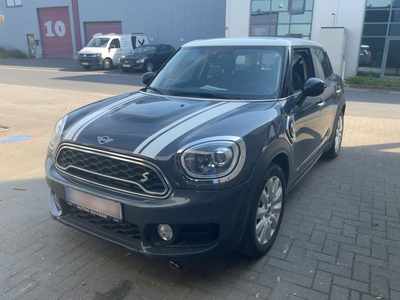 MINI Countryman Cooper S E Hybrid — 1/8