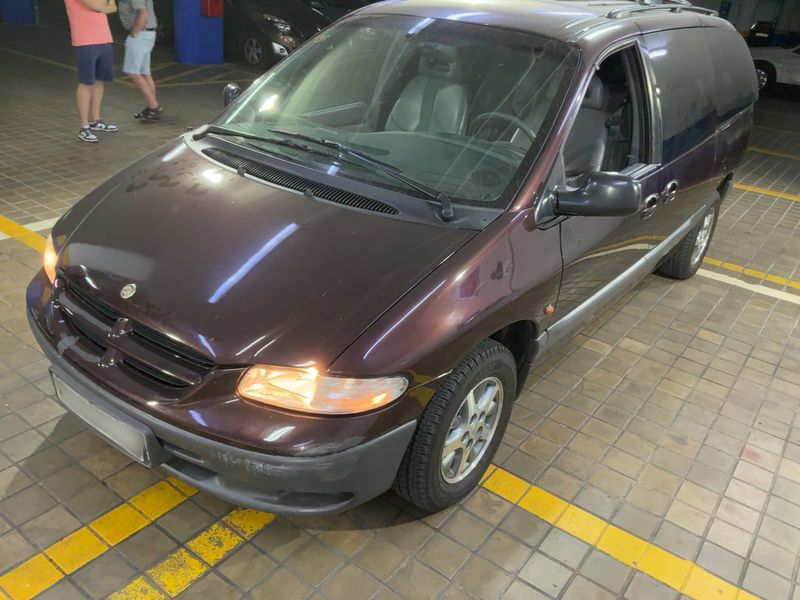 Chrysler Grand Voyager 3.3 — 1/8