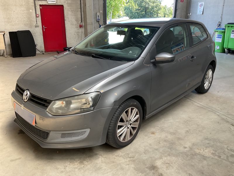 Volkswagen Polo 1.6 TDI — 1/8
