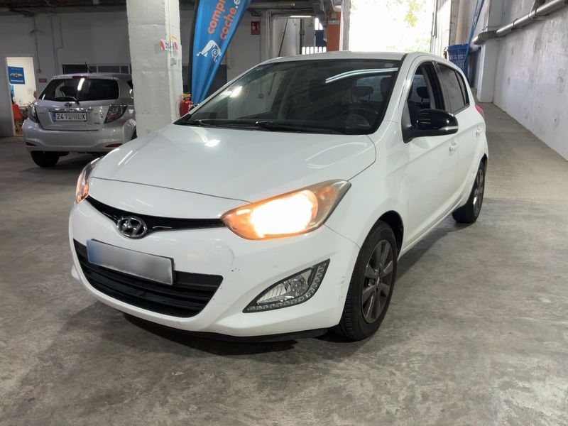 Hyundai i20 1.2 — 1/8