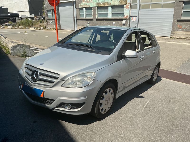 Mercedes-Benz B-Klasse B 180 CDI — 1/8