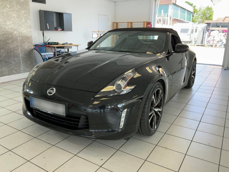 Nissan 370 Z 3.7 V6 — 1/8