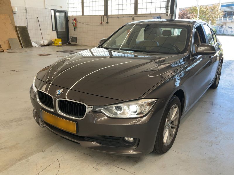 BMW 3er 316i — 1/8