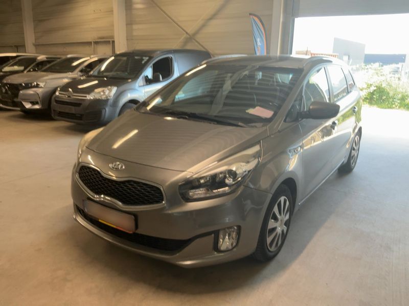 Kia Carens 1.6 GDI — 1/8