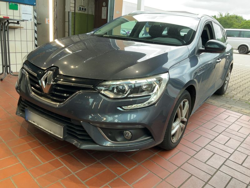 Renault Megane 1.2 TCe Energy — 1/8