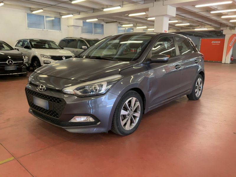 Hyundai i20 1.1 CRDi — 1/8