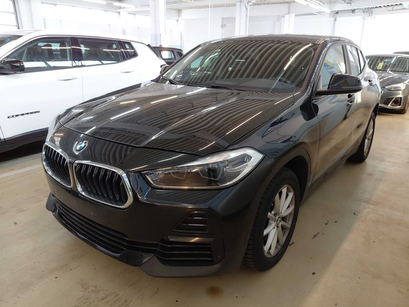 BMW X2 sDrive 18i — 1/8