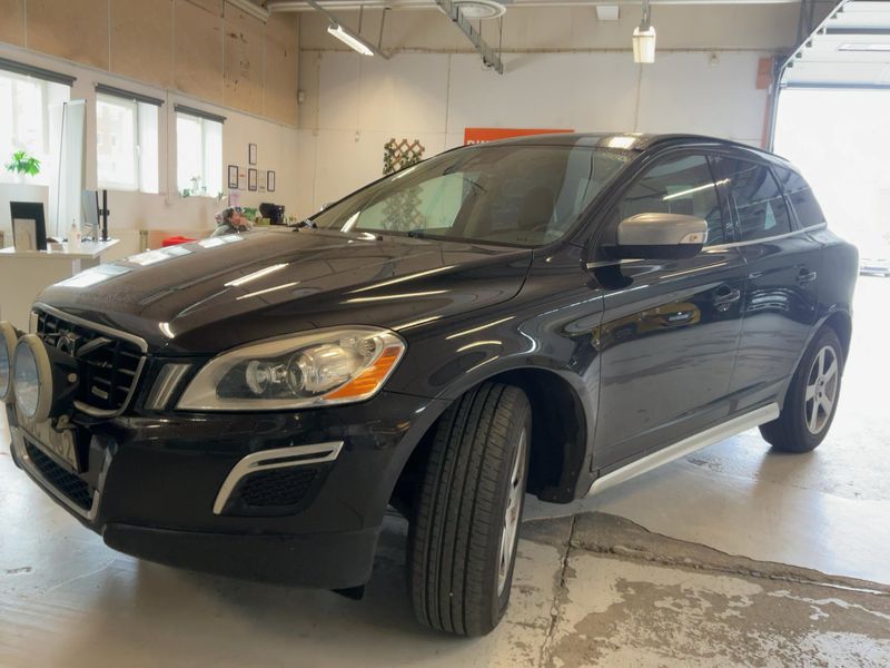 Volvo XC60 2.4 D5 — 1/8