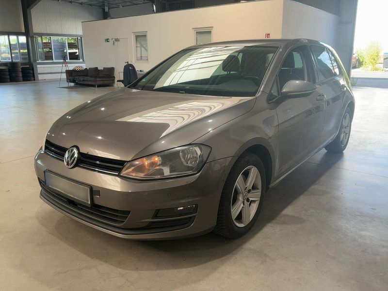 Volkswagen Golf VII 2.0 TDI — 1/8