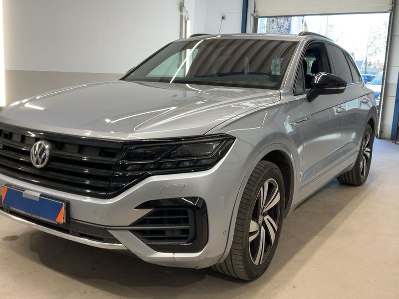 Volkswagen Touareg 3.0 TSI — фото 1