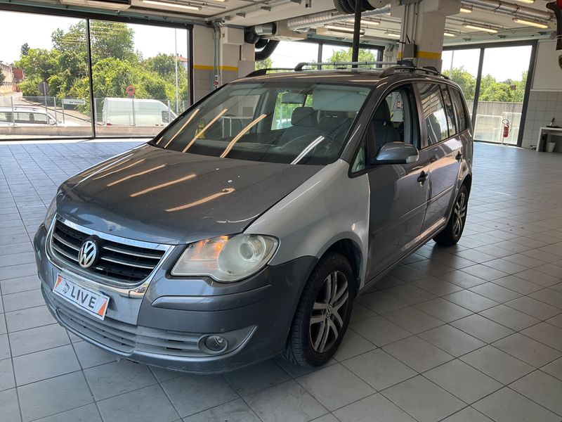 Volkswagen Touran 1.9 TDI — фото 1