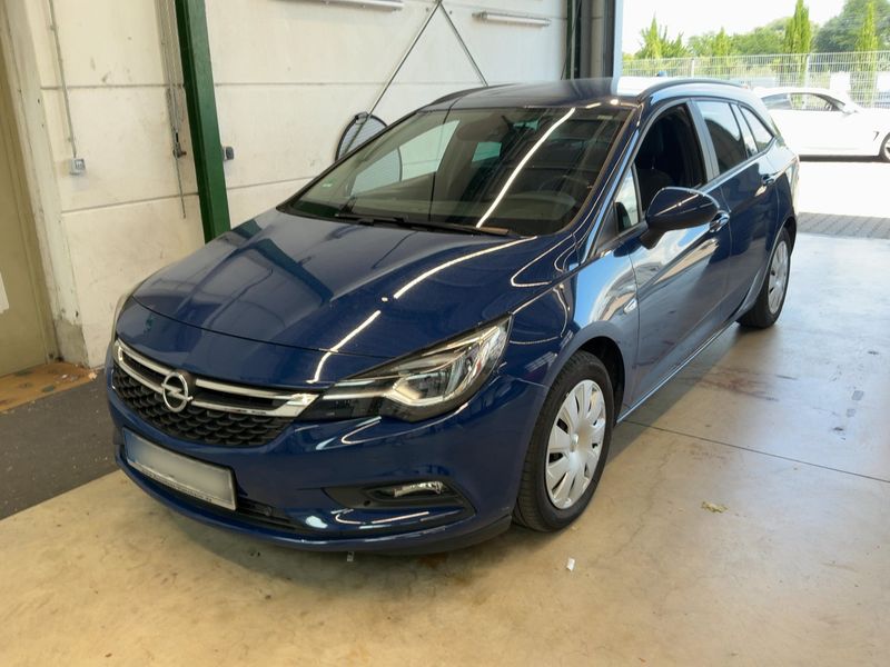Opel Astra 1.6 CDTI DPF — 1/8
