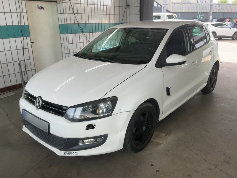 Volkswagen Polo 1.6 TDI — 1/8