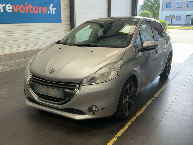 Peugeot 208 1.6 — 1/8