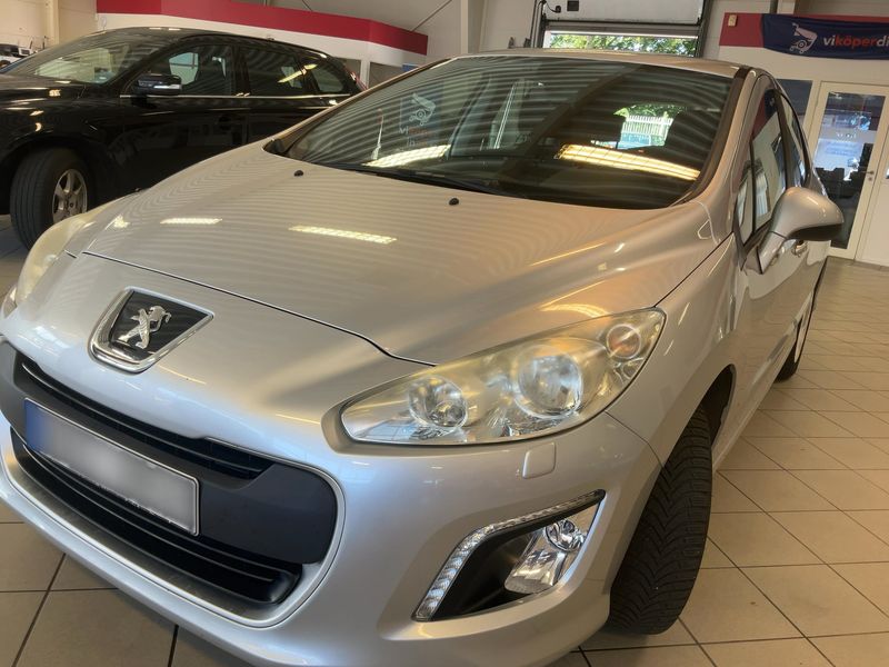 Peugeot 308 1.6 — 1/8