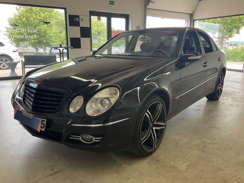 Mercedes-Benz E-Klasse E 220 CDI — 1/8