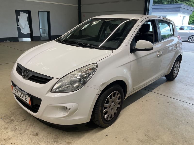 Hyundai i20 1.2 — 1/8