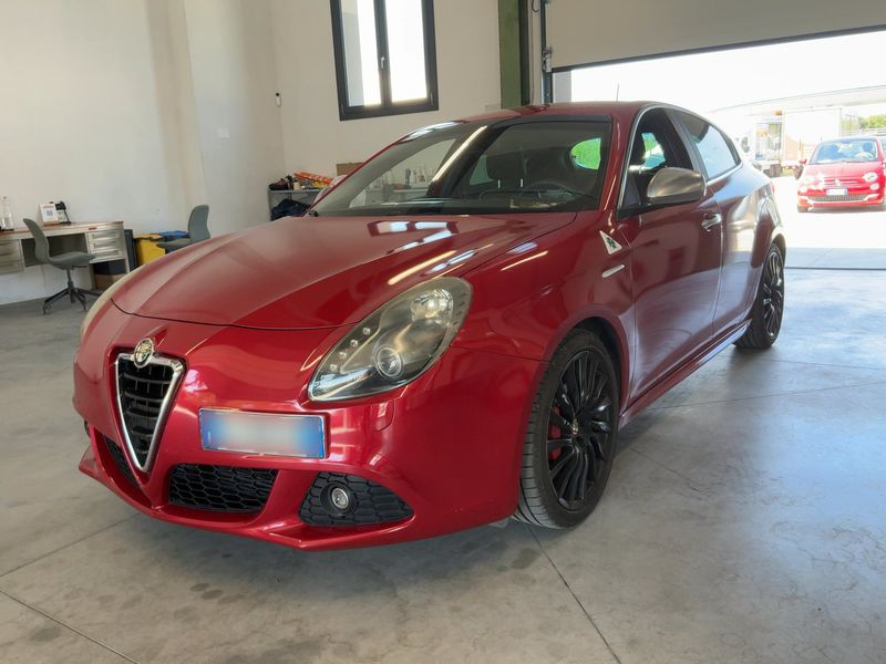 Alfa Romeo Giulietta 1.8 Turbo — 1/8